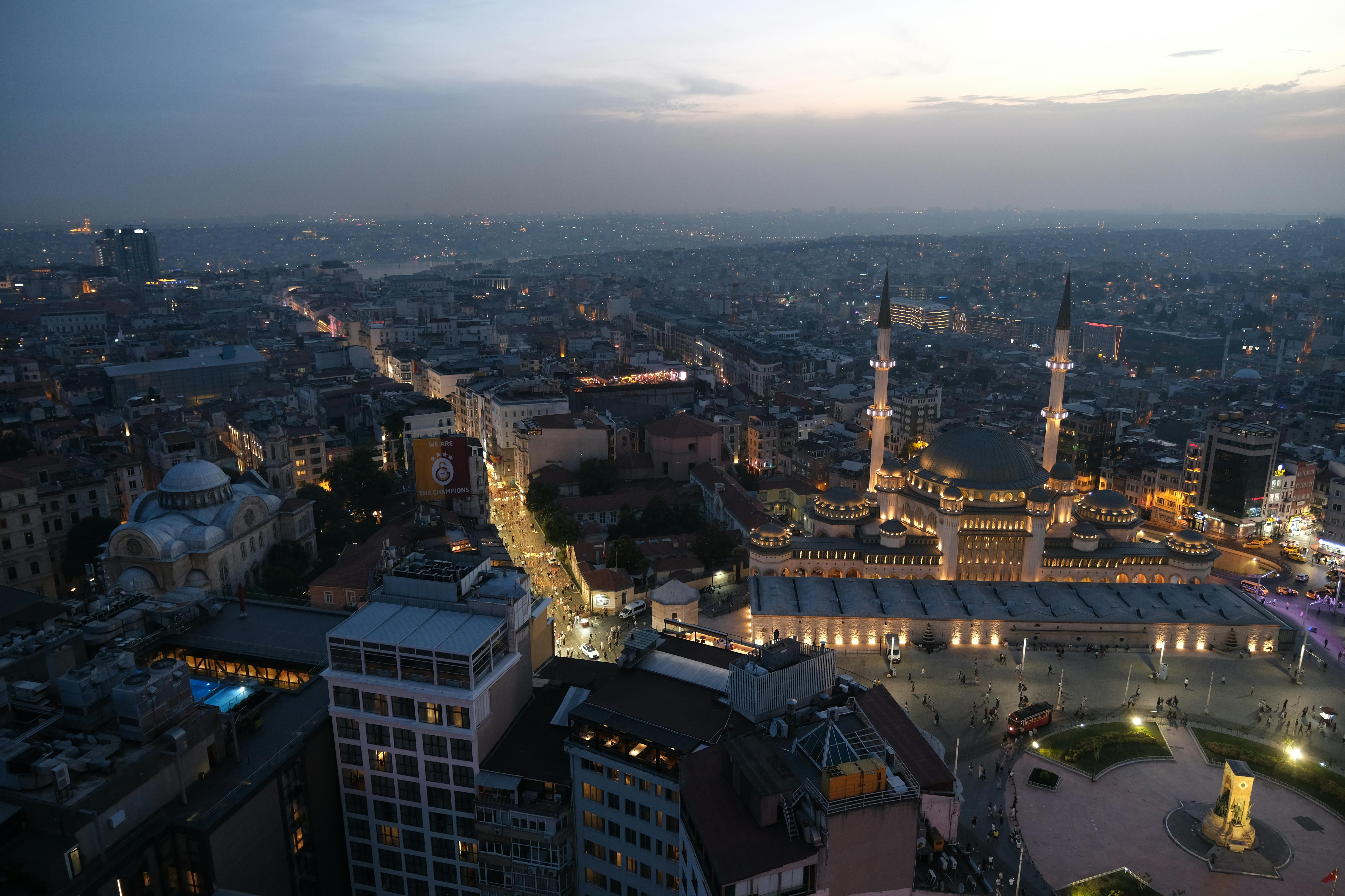 土耳其伊斯坦布爾展會(huì)設(shè)計(jì):歷史元素在現(xiàn)代展覽中的復(fù)現(xiàn)