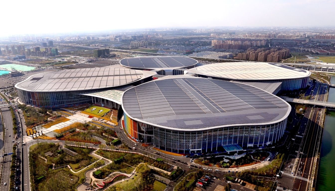 進(jìn)博會(huì)展臺(tái)設(shè)計(jì)，科技與藝術(shù)的完美融合，打造品牌新高度