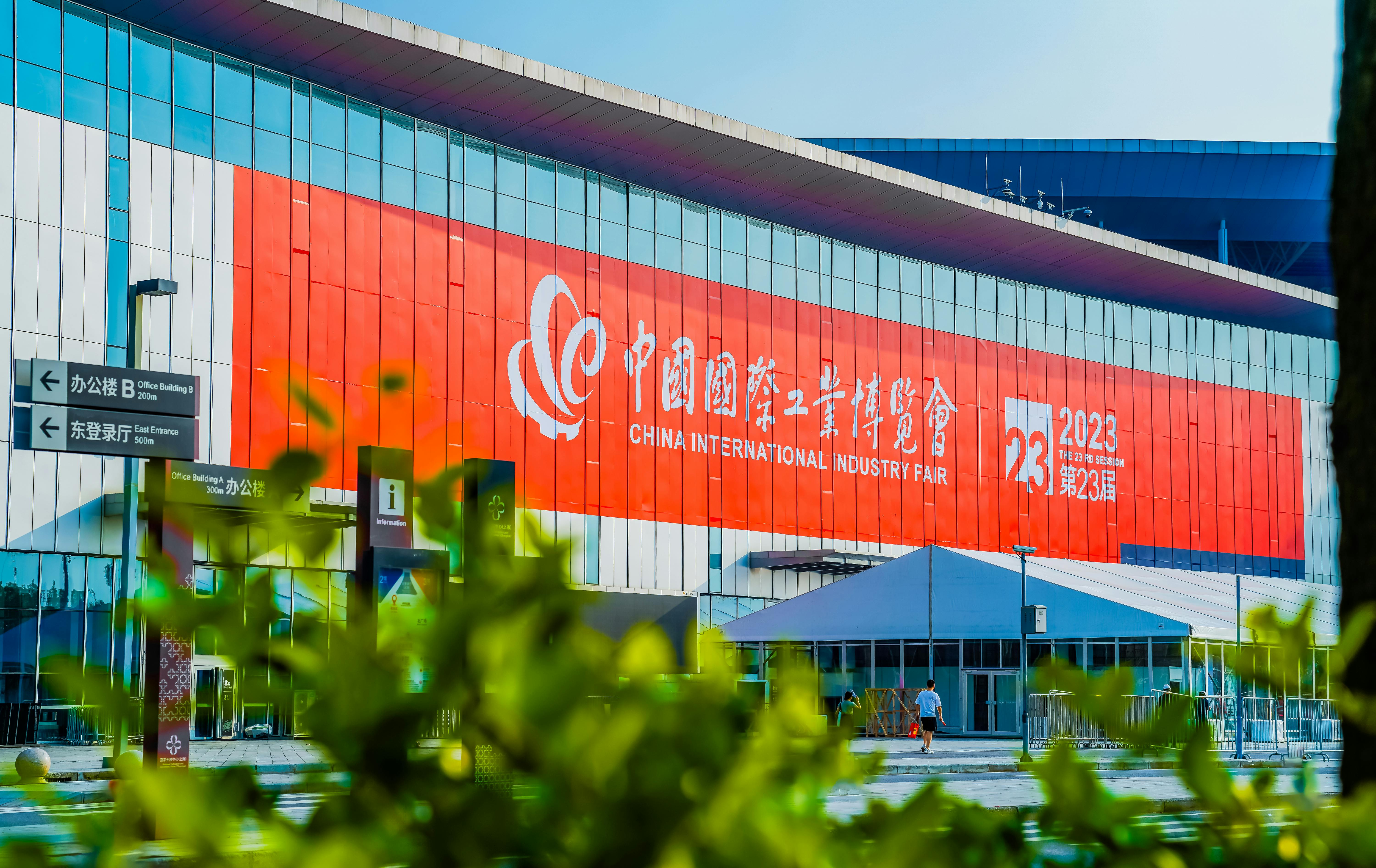 上海展臺設(shè)計(jì)，預(yù)算有限如何打造高性價(jià)比展臺