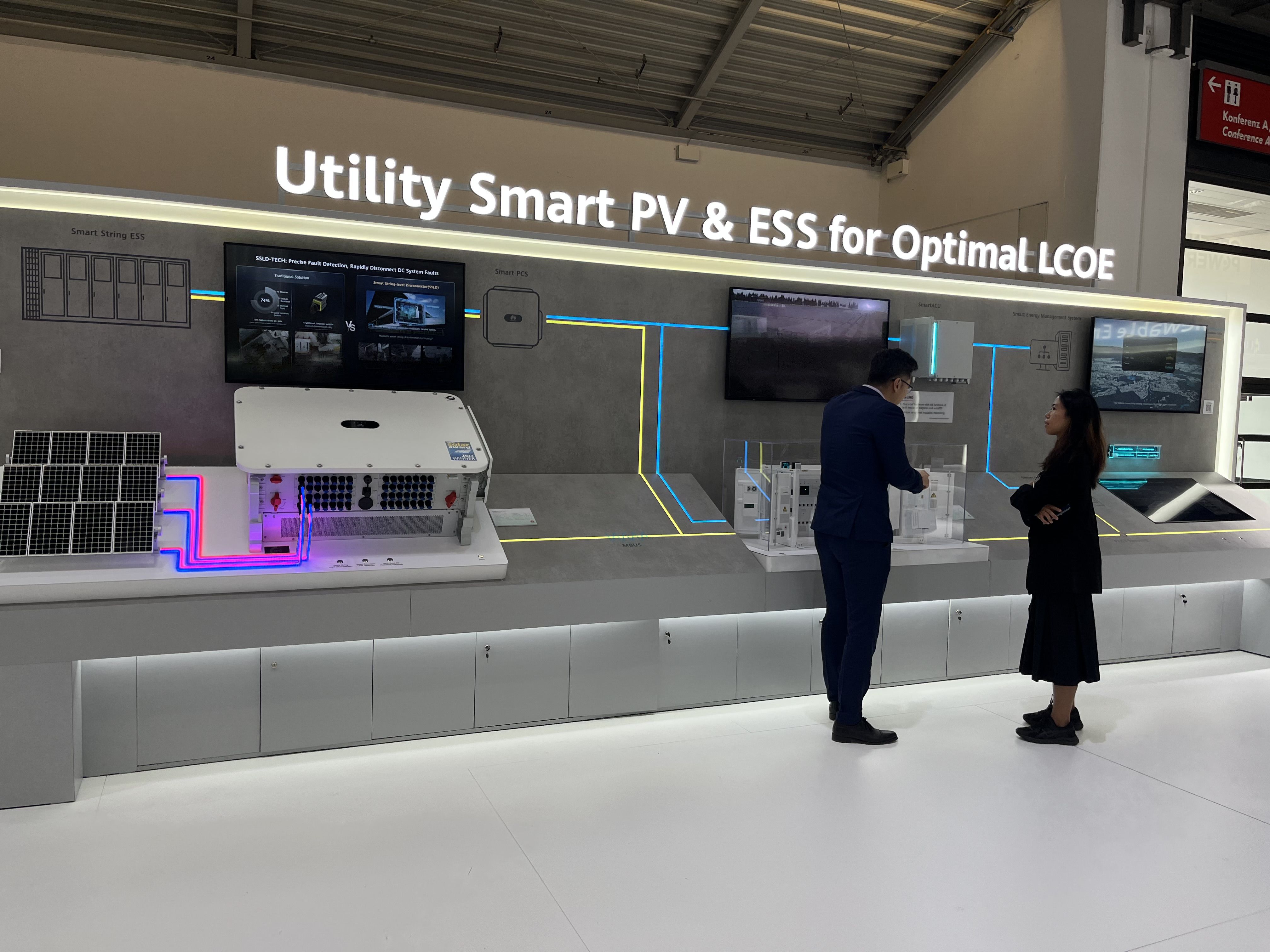 迪拜展臺(tái)搭建設(shè)計(jì)